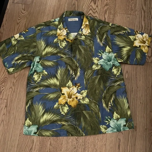 Tommy Bahama silk l shirt - Picture 7 of 14